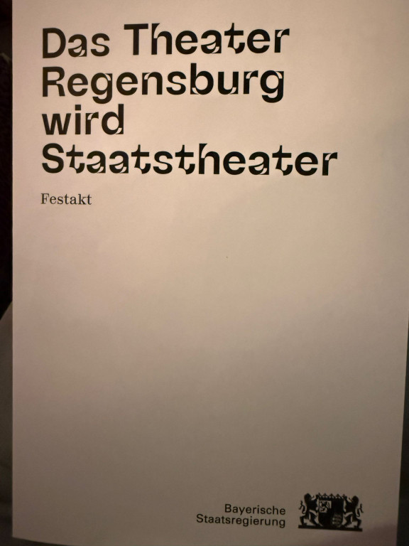 Regensburg wird Staatstheater &ndash; und wir als &Auml;rztenetz leisten unseren Beitrag